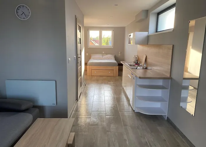 Plaza 2 بيت ضيافة *