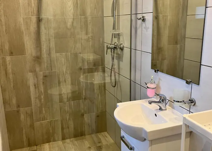 بيت ضيافة Plaza 2 *